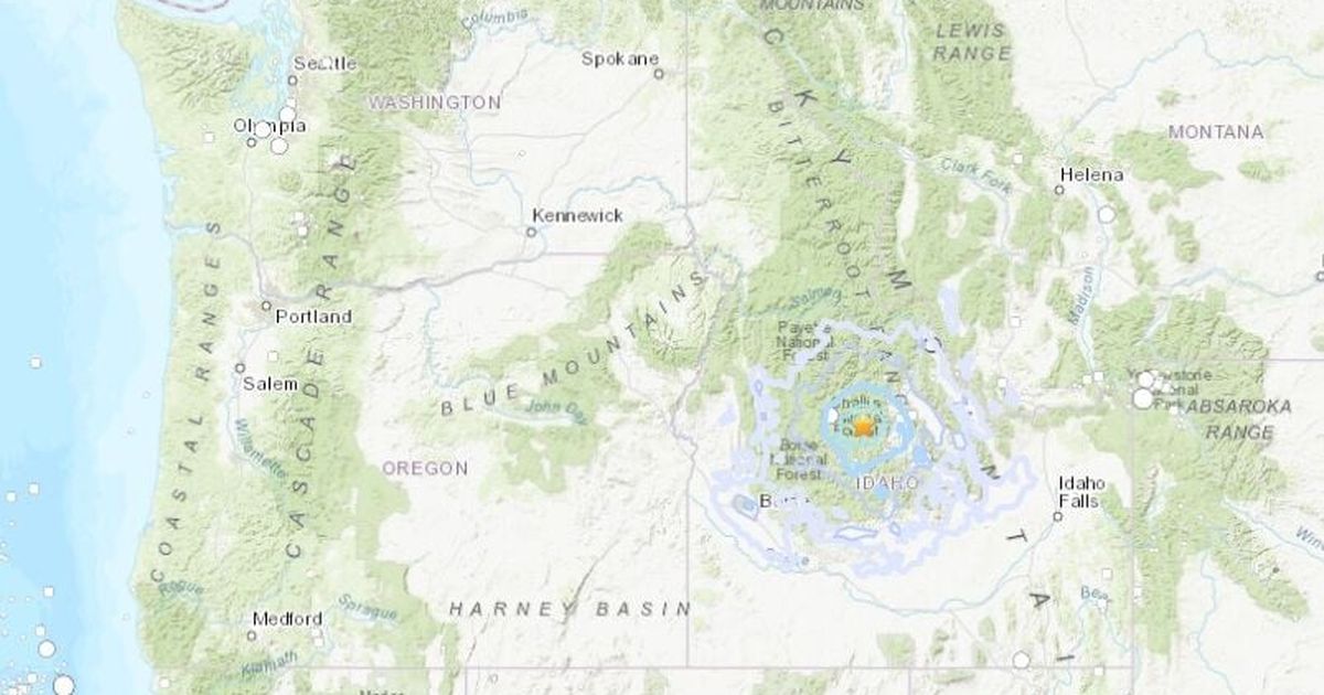 The biggest earthquake in nearly a year shakes Idahu on Monday. Where was his position?