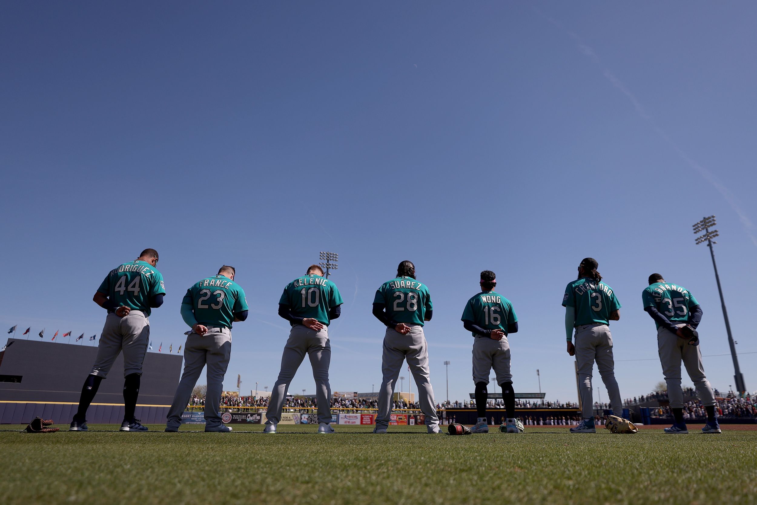 Commentary Mariners are only team not to make World Series. Does that