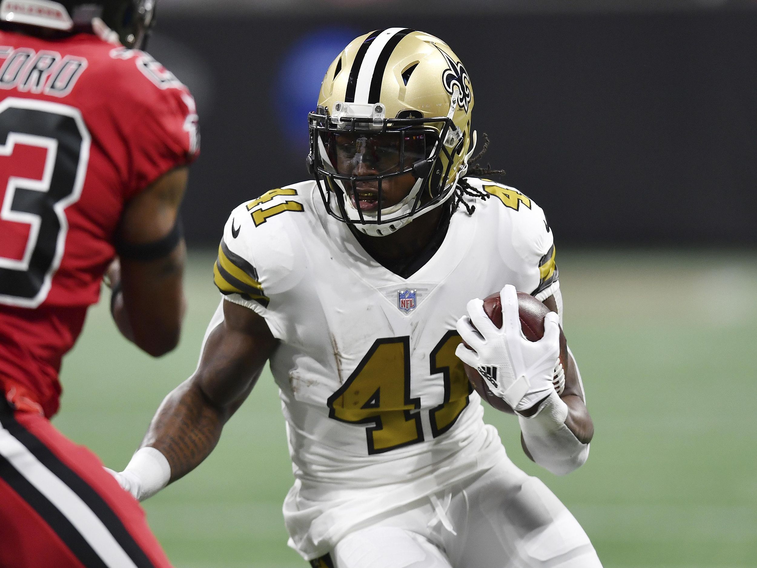 New Orleans Saints running back Alvin Kamara (ribs) sits out practice