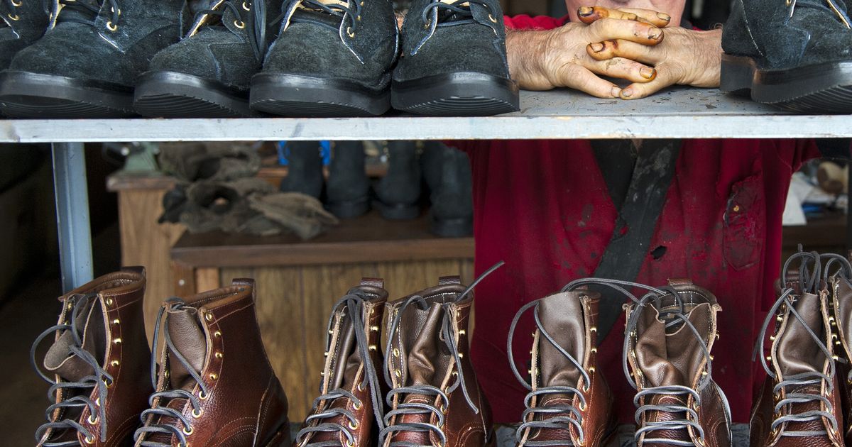 How to Soften a Black Leather Couch Proven Methods Leather Our