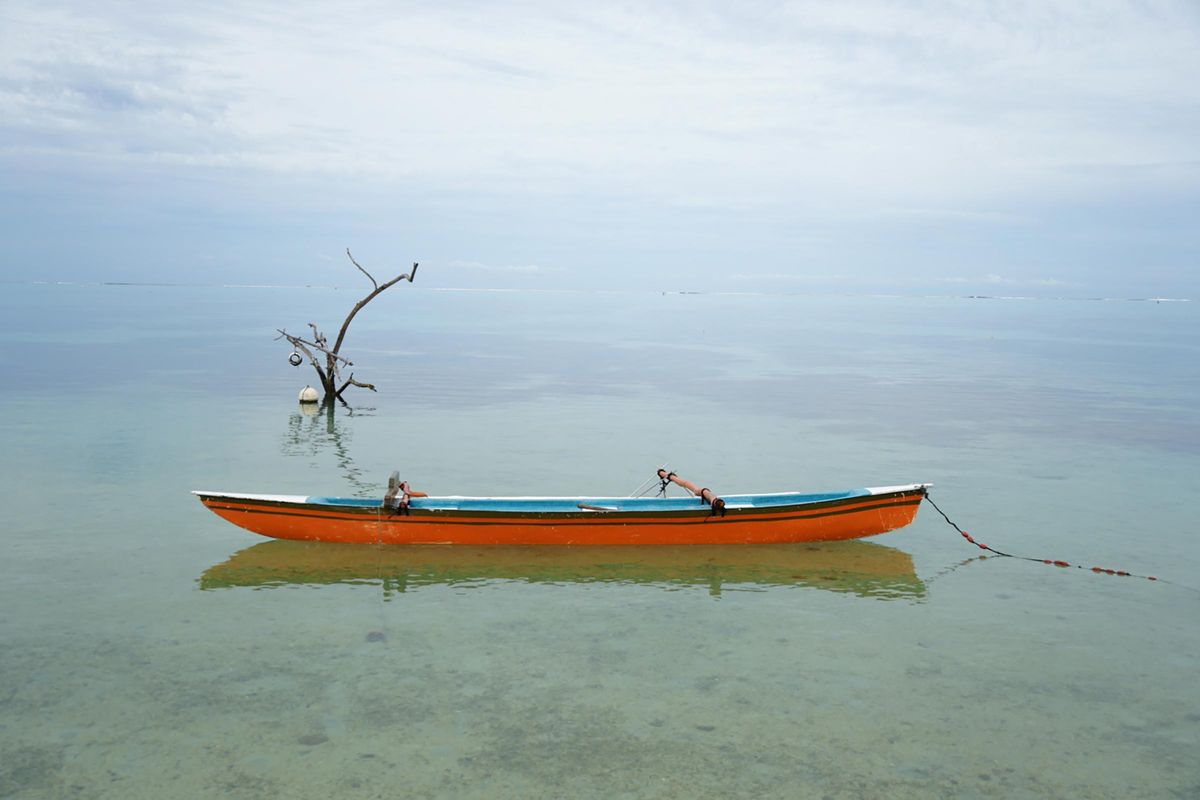 A tranquil moment along the shores of Mo’orea, an island west of Tahiti, which the author visited last year. (John Briley / For The Washington Post)