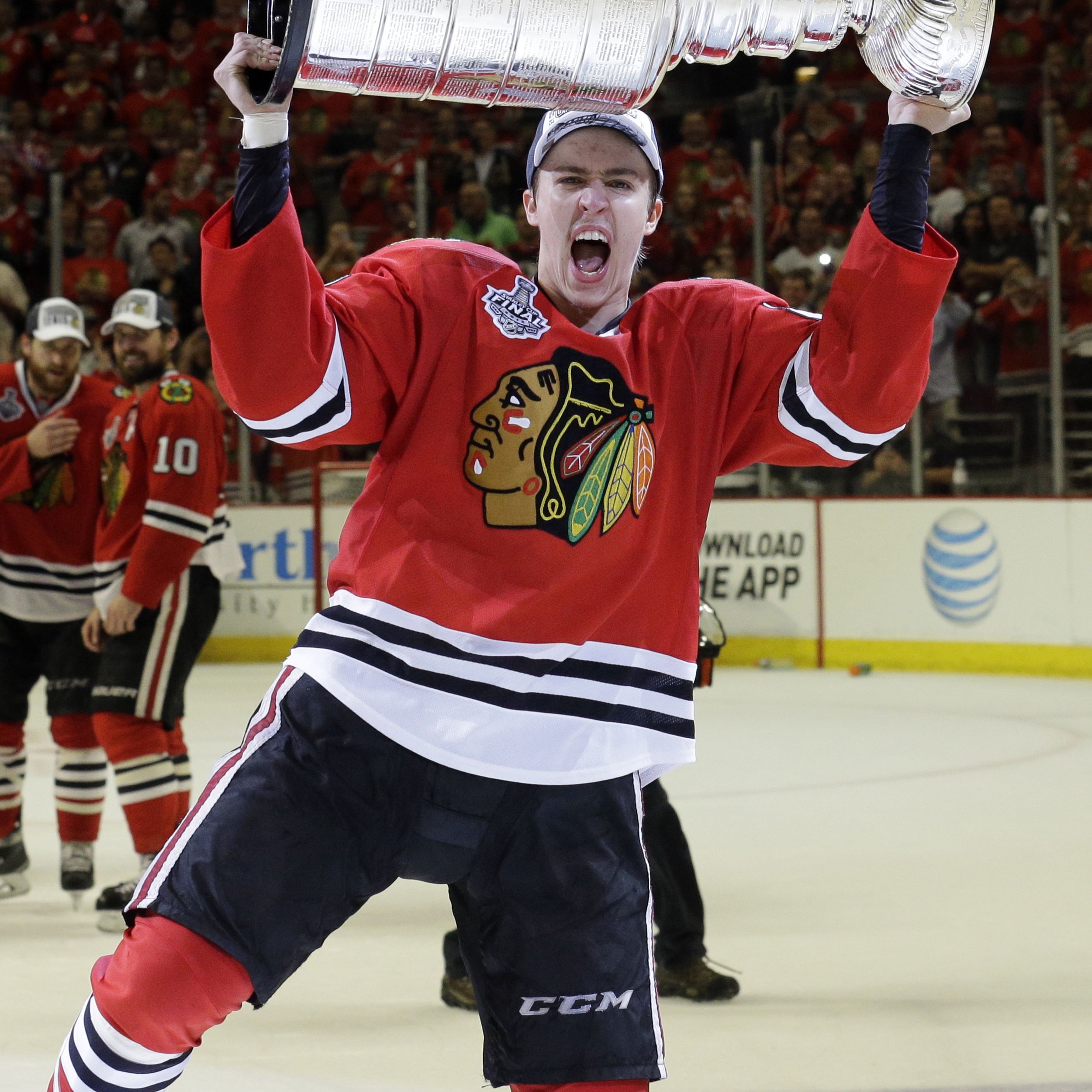 Stanley Cup Final: Blackhawks beat Lightning 2-0 for another Stanley Cup  title