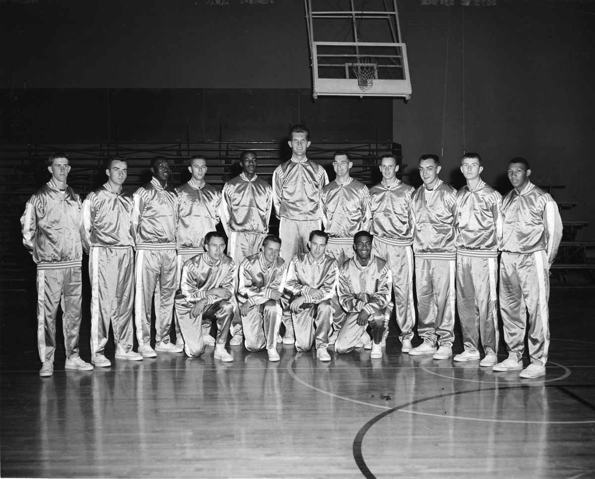 1958 – 1959 Men’s Basketball Team (Gonzaga University Archives)