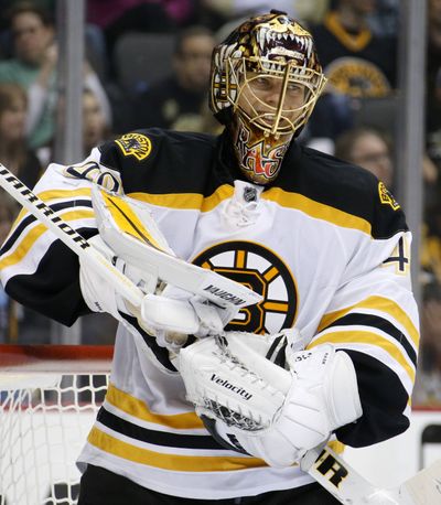Boston goalie Tuukka Rask led Bruins’ shutout win over Pittsburgh. (Associated Press)