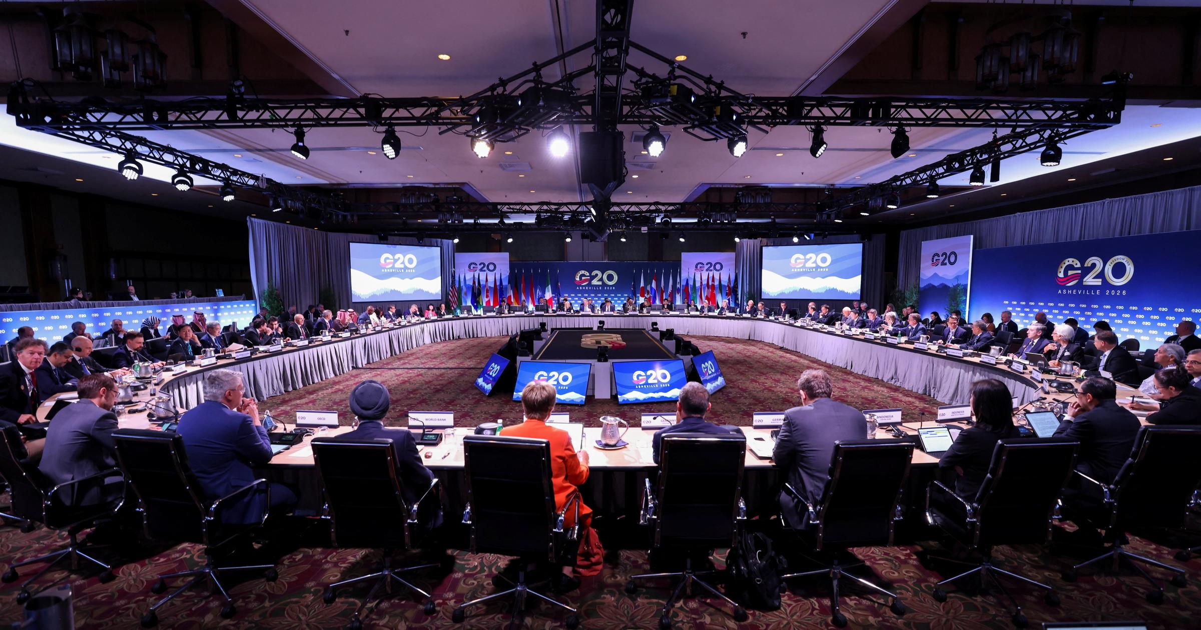 U.S. irks G20 ministers by bringing back Russia, barring journalists