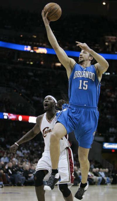 
Orlando Magic's Hedo Turkoglu drives past Ben Wallace. Associated Press
 (Associated Press / The Spokesman-Review)