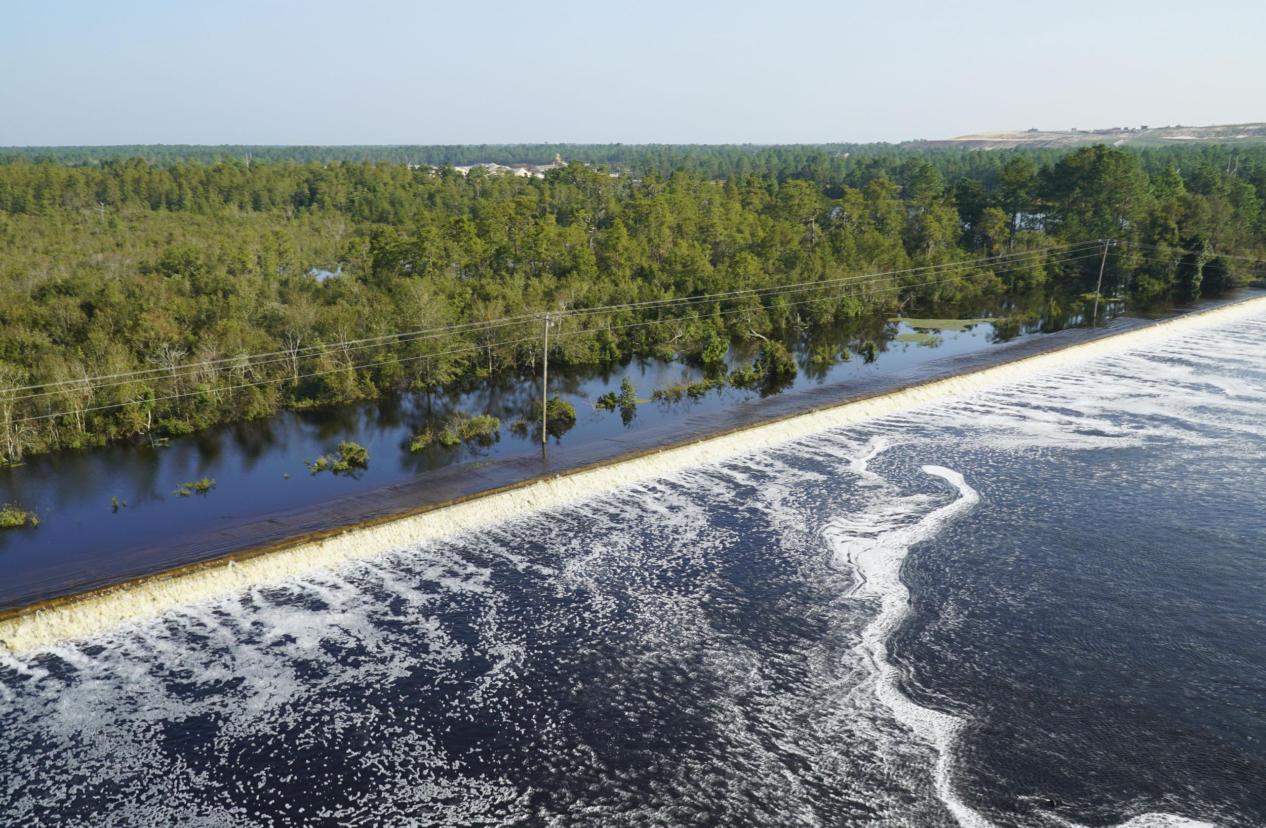 dam-breach-at-duke-energy-plant-in-north-carolina-coal-ash-could-spill
