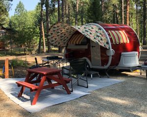 The sites at Lolo Square Dance Center and Campground are private and peaceful.  (Leslie Kelly)