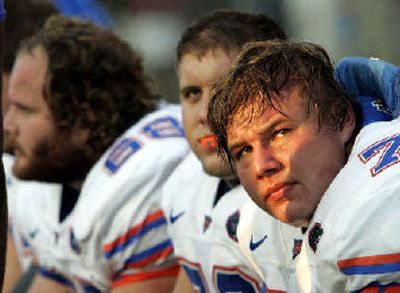 Florida lineman Randy Hand, right, doesn't like what he sees.
(Associated Press / The Spokesman-Review)