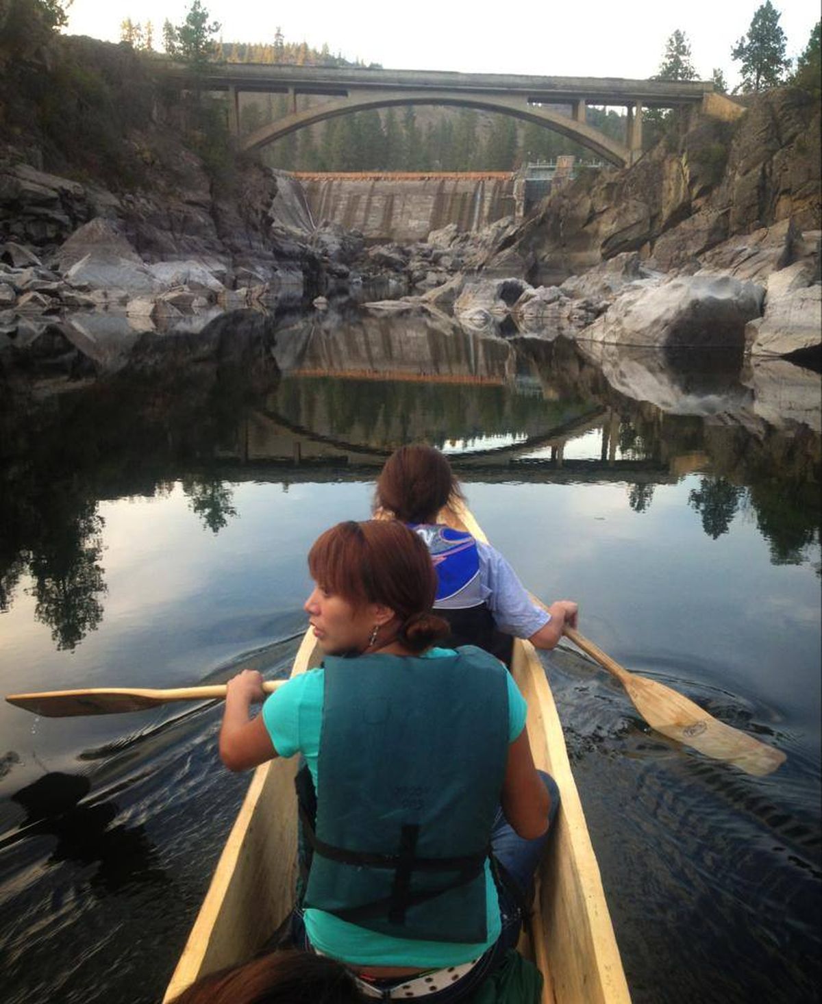 Landers Canoeists paddle way of Columbia salmon The Spokesman