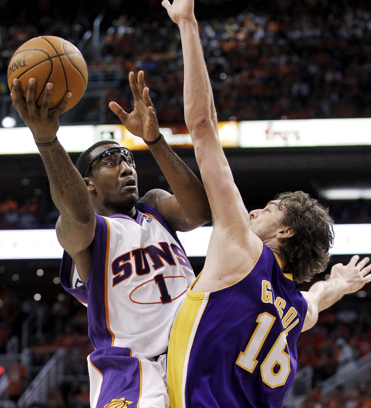 Amare Stoudemire matched his career playoff high with 42 points. (Associated Press)