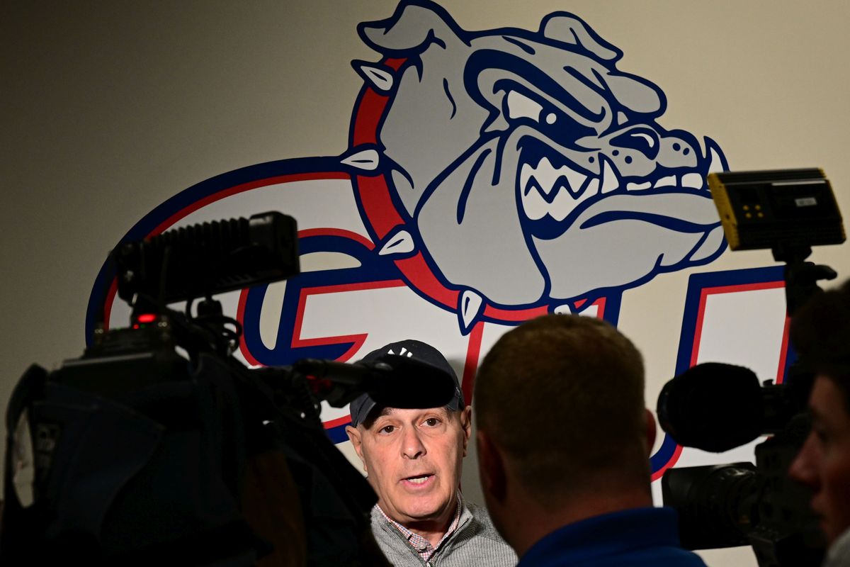 ESPN’s Seth Greenberg fields questions from local media as the ESPN College GameDay crew gets settled on campus on Friday at the Kennel.  (Tyler Tjomsland / The Spokesman-Review)