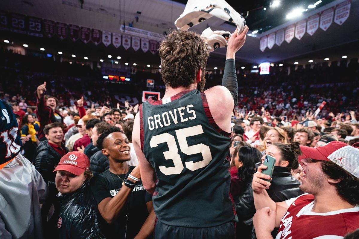 Oklahoma forward Tanner Groves, a Shadle Park alum and former Eastern Washington standout, celebrates Saturday’s upset win over Alabama.  (Courtesy of Oklahoma athletics)