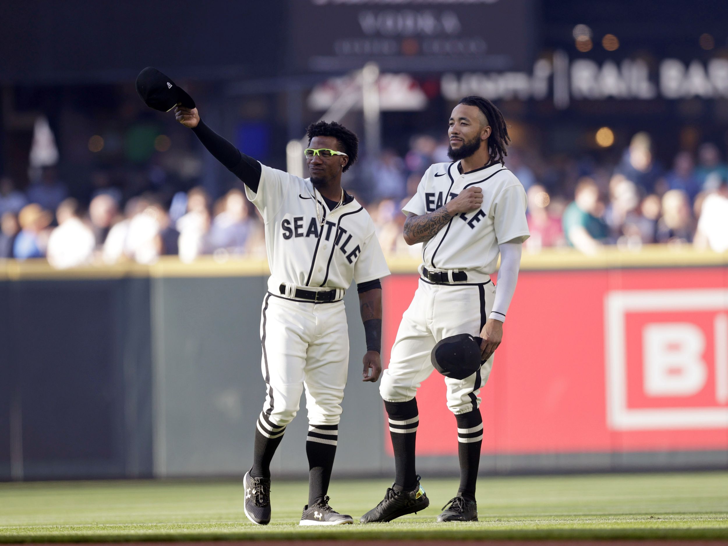 Talkin' Baseball on X: The Mariners are honoring the Negro Leagues with  Seattle Steelheads uniforms today  / X