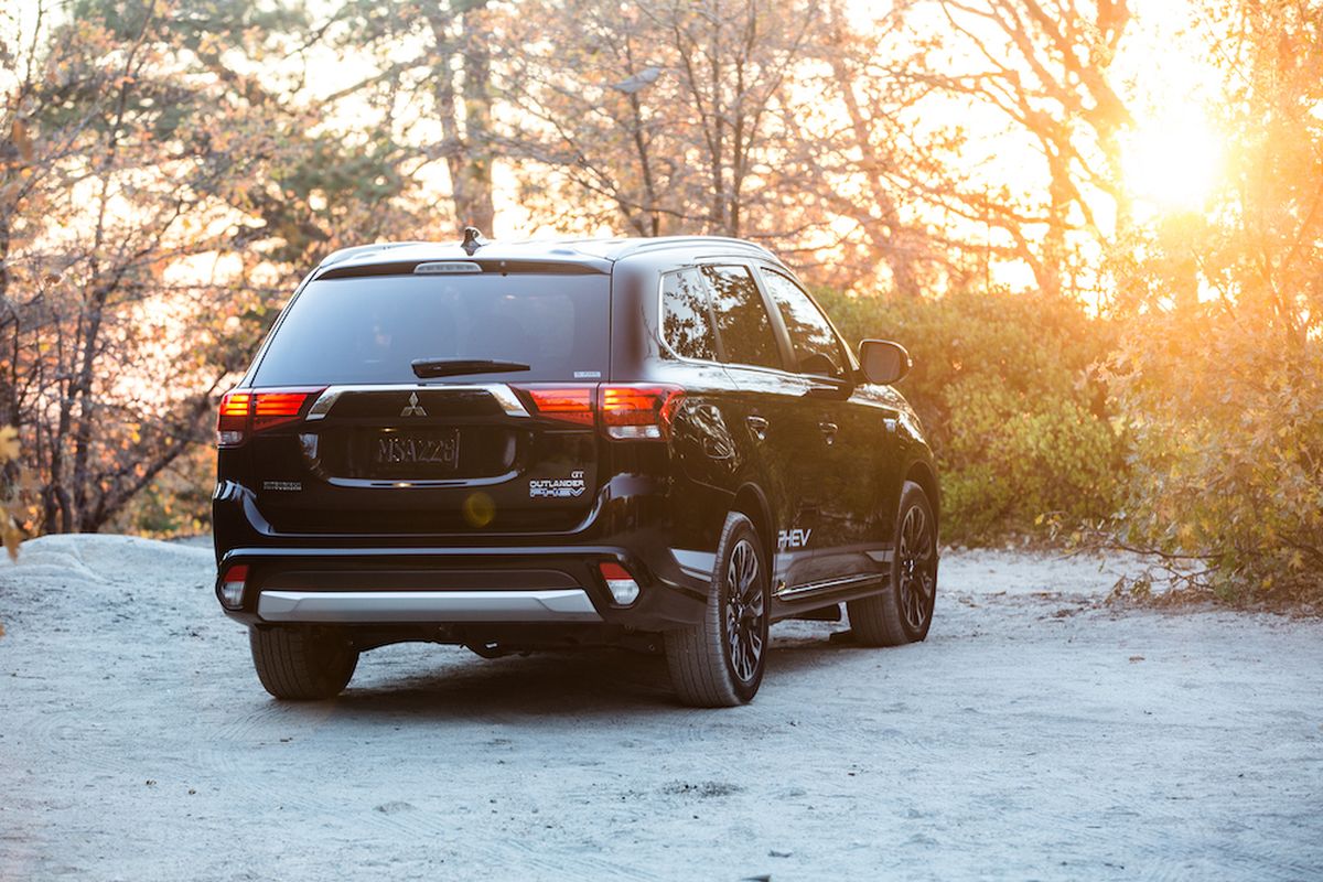 Outlander’s suspension is tuned for comfort, not performance. In most circumstances, its compliant suspension settings produce a comfortable ride that shrugs off most broken road surfaces.  (Mitsubishi)
