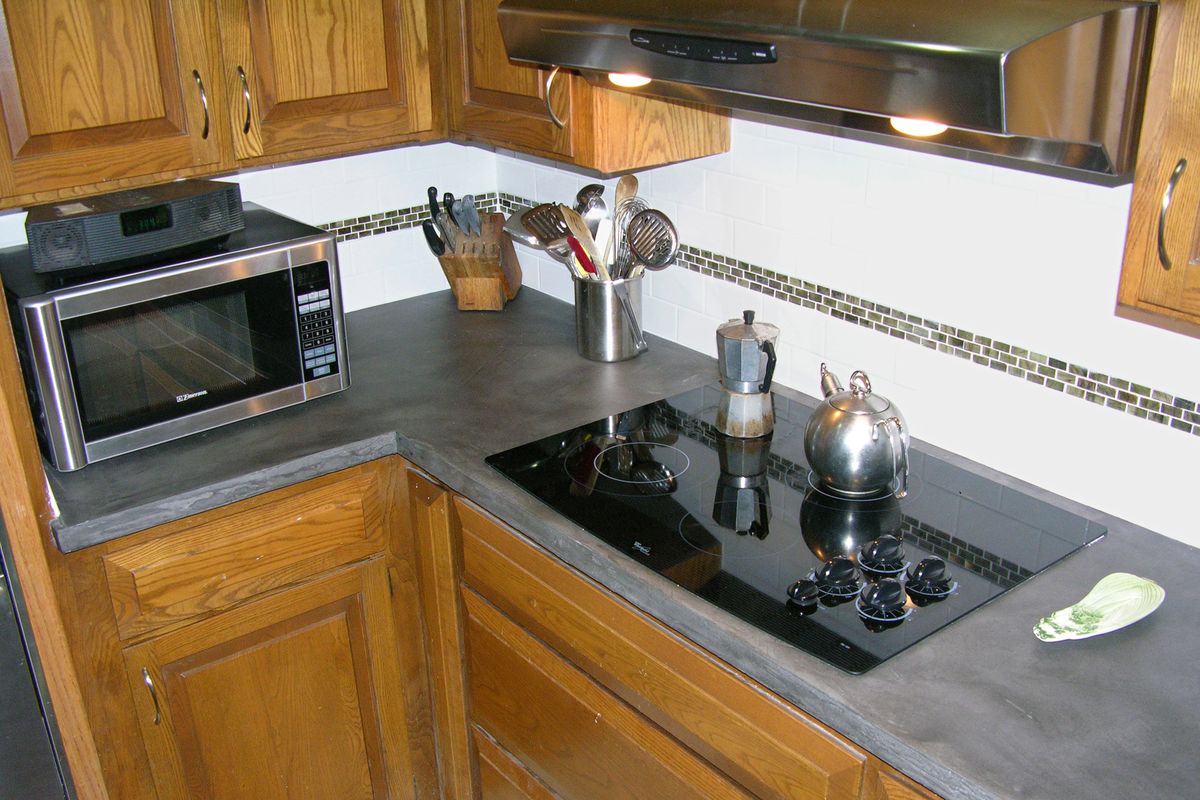 The EZ Top countertop resurfacing system can bring