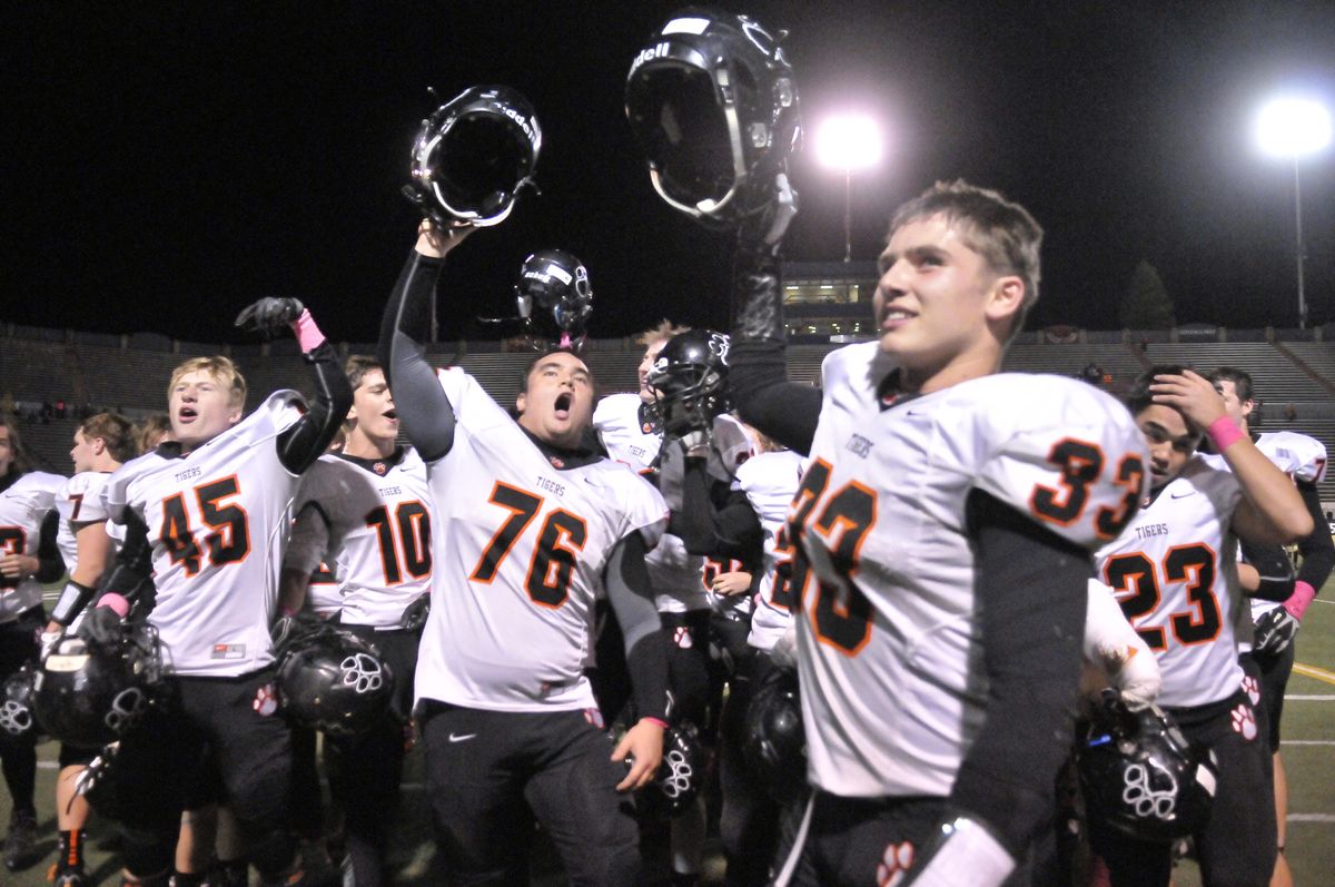 Lewis and Clark defeats Mead 2114 Oct. 30, 2015 The SpokesmanReview