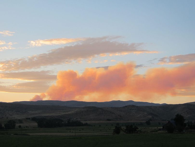 This NIFC/Inciweb photo shows smoke from the Raft Fire 20 miles northwest of Weiser (Inciweb)