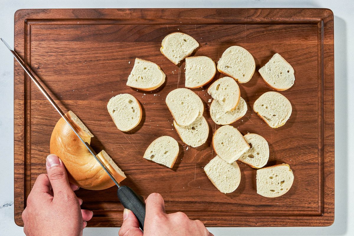 To season bagel chips, use everything spice or your own favorite blend. (Rey Lopez/For the Washington Post)