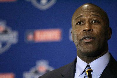 
 Bears coach Lovie Smith will need all of his defensive acumen. 
 (Associated Press / The Spokesman-Review)