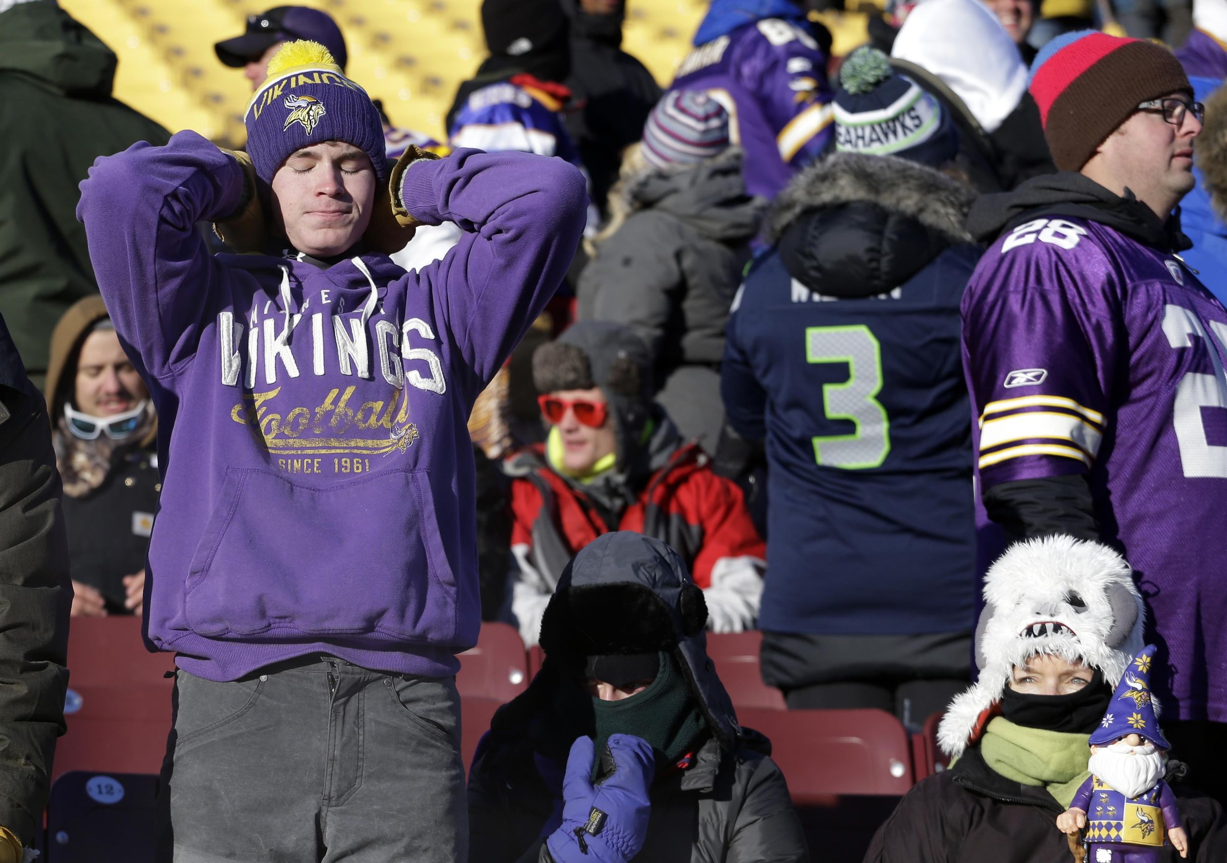 It is ridiculously cold at the Vikings-Seahawks game