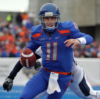 QB Kellen Moore and Boise State didn’t hold their first full team practice for the Las Vegas Bowl until Thursday. (Associated Press)