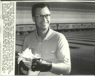 Earl Anthony of Tacoma never used performance drugs to rise to the top of the bowling world. (AP)