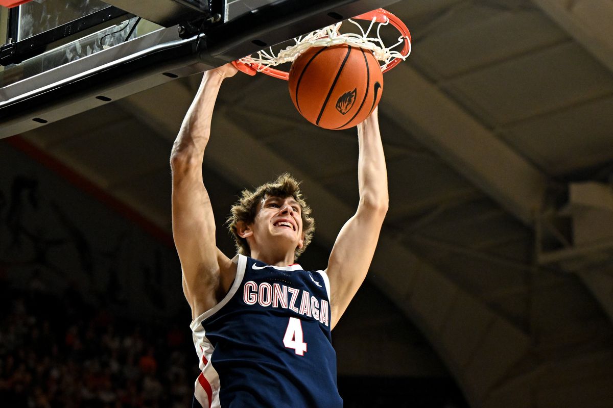 Gonzaga guard Davis Fogle dunks against Oregon State during a WCC game on Feb. 7 at Gill Coliseum in Corvallis, Ore.  (Tyler Tjomsland/THE SPOKESMAN-REVIEW)