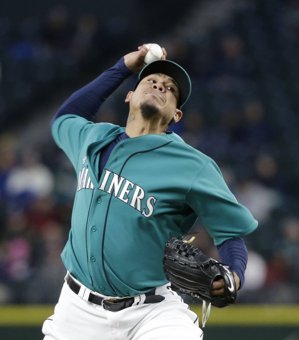 M’s ace Felix Hernandez didn’t allow a base runner on Friday until a two-out single in the fifth inning by Trevor Plouffe. (Associated Press)