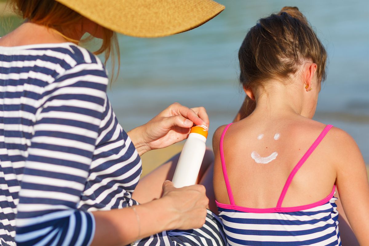 New research suggests that avobenzone in sunscreens can break down into potentially harmful substances when exposed to sunlight and chlorinated water. (Dreamstime/TNS) ORG XMIT: 1205246 (Dreamstime/TNS)