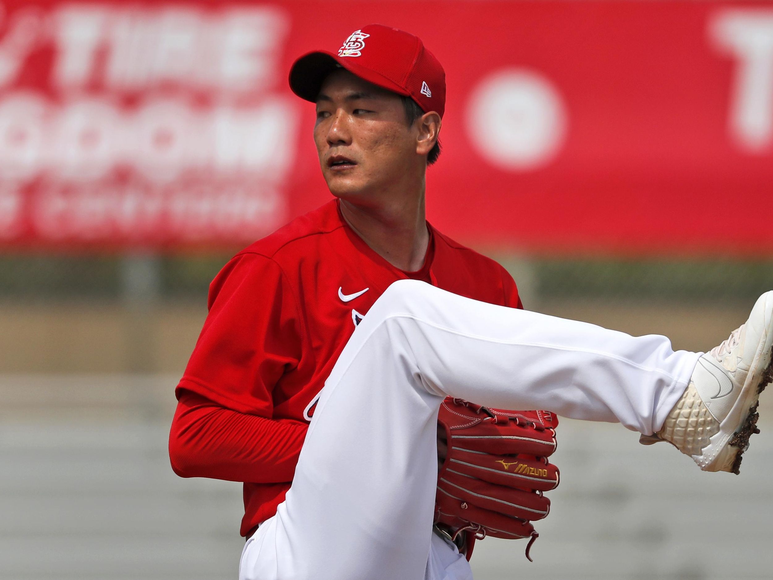 Kwang Hyun Kim works two perfect innings in debut as St. Louis Cardinals  starter 