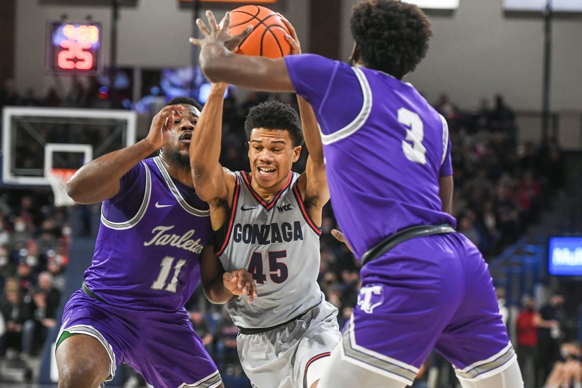 Gonzaga guard Rasir Bolton is smothered by Tarleton State guards Kylon Ownes (11) andShamir Bogues, Monday, Nov. 29, 2021 in the McCarthey Athletic Ceneter.  (Dan Pelle/THE SPOKESMAN-REVIEW)