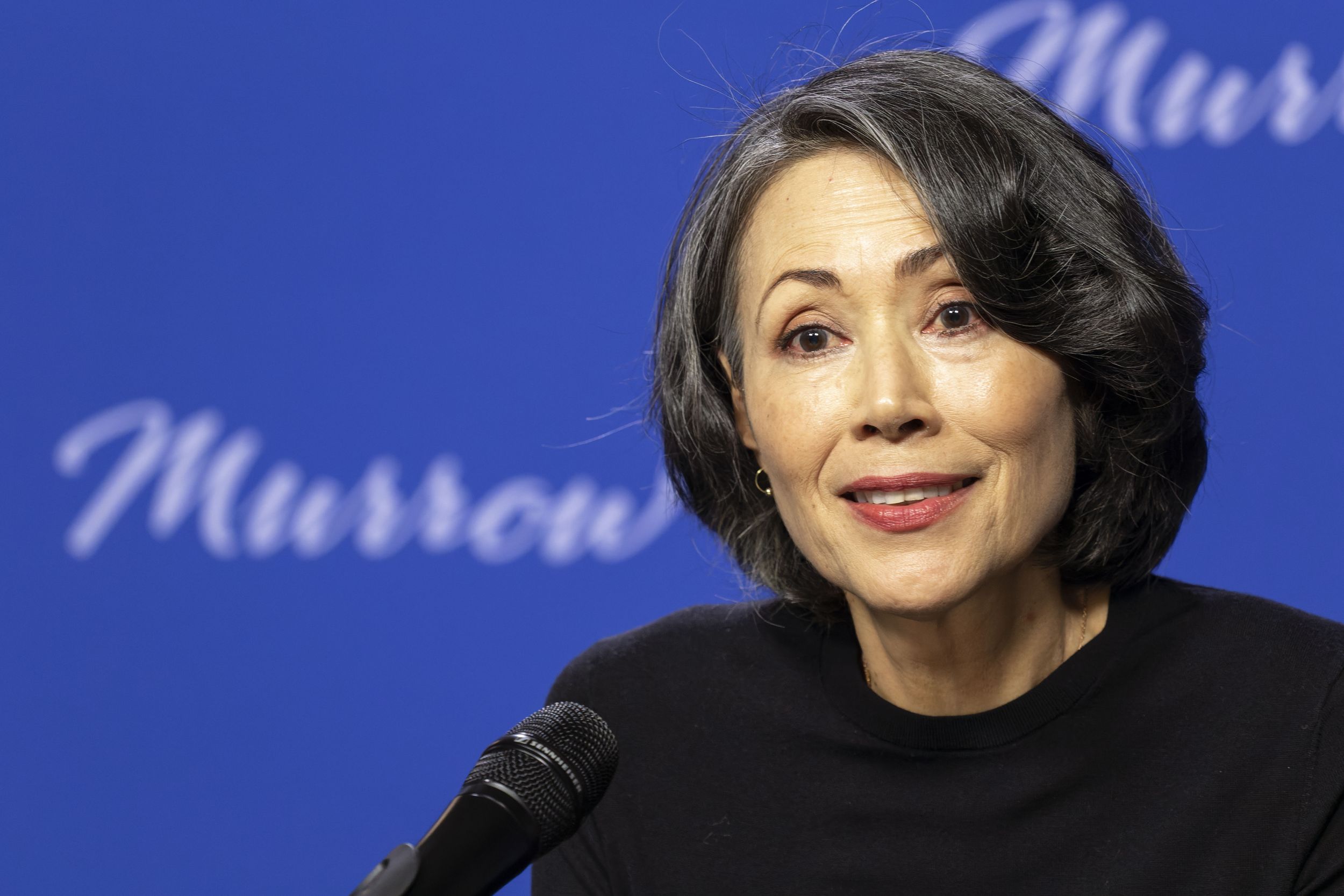 Ann Curry would have made a good host. Change my mind r/FansHansenvsPredator