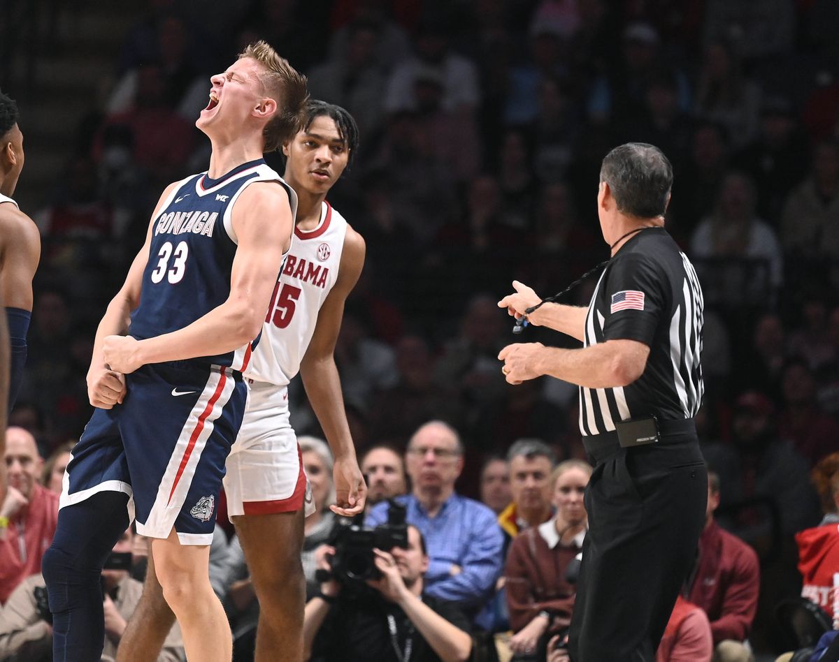 Gonzaga forward Ben Gregg celebrates Saturday after forcing a turnover on Alabama forward Noah Clowney, background, during the first half.  (COLIN MULVANY/THE SPOKESMAN-REVIEW)
