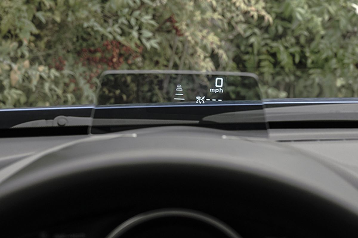 The base S trim is packed with goodies both expected and not. Standard gear includes push-button start, a 7-inch color touchscreen and Mazda Connect, one of the safest and most user-friendly infotainment control systems available. (Mazda)