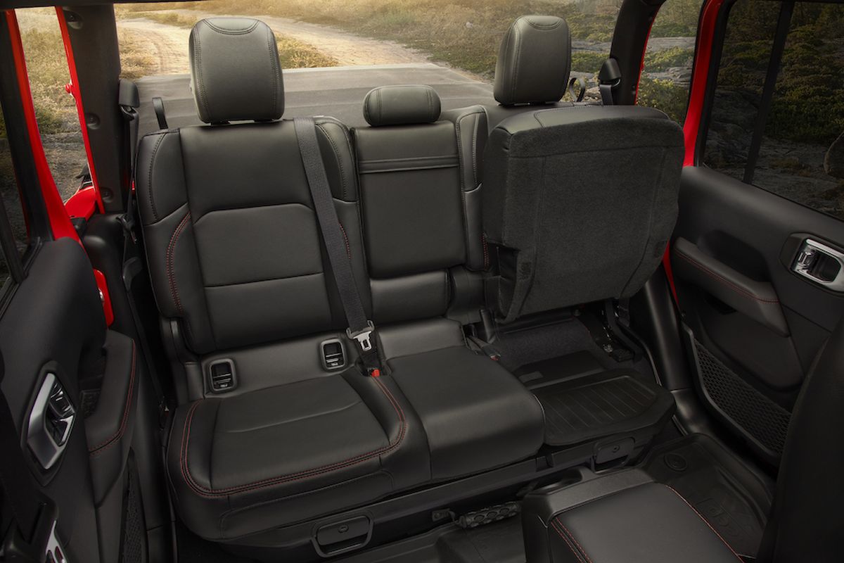 We packed five days’ worth of traveling gear (cooler, cooking supplies, folding chairs, multiple duffle bags and more) into the immense rear seating area of our Rubicon tester and struck out for Oregon's John Day Fossil Beds.  (Jeep)