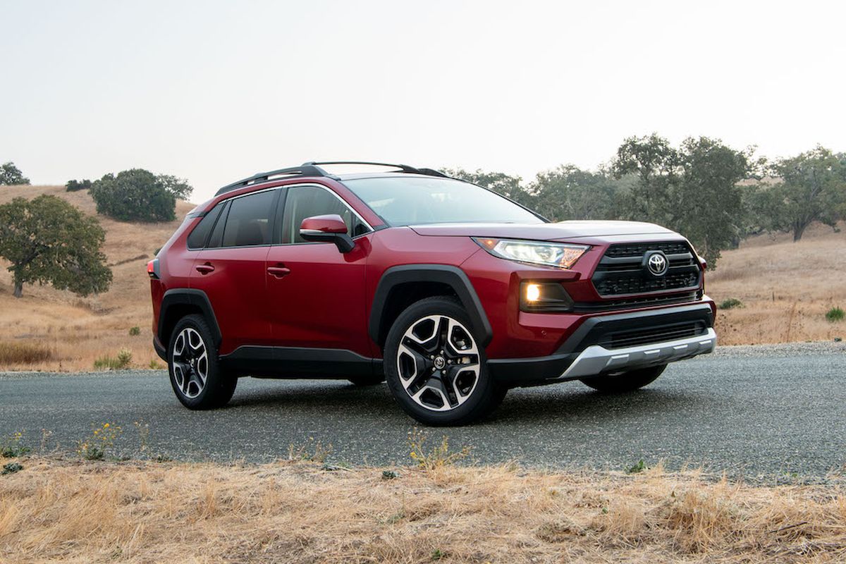The fifth-generation 2019 RAV is built on an all-new platform and gets a more powerful and more efficient four-cylinder engine.
 (Toyota)