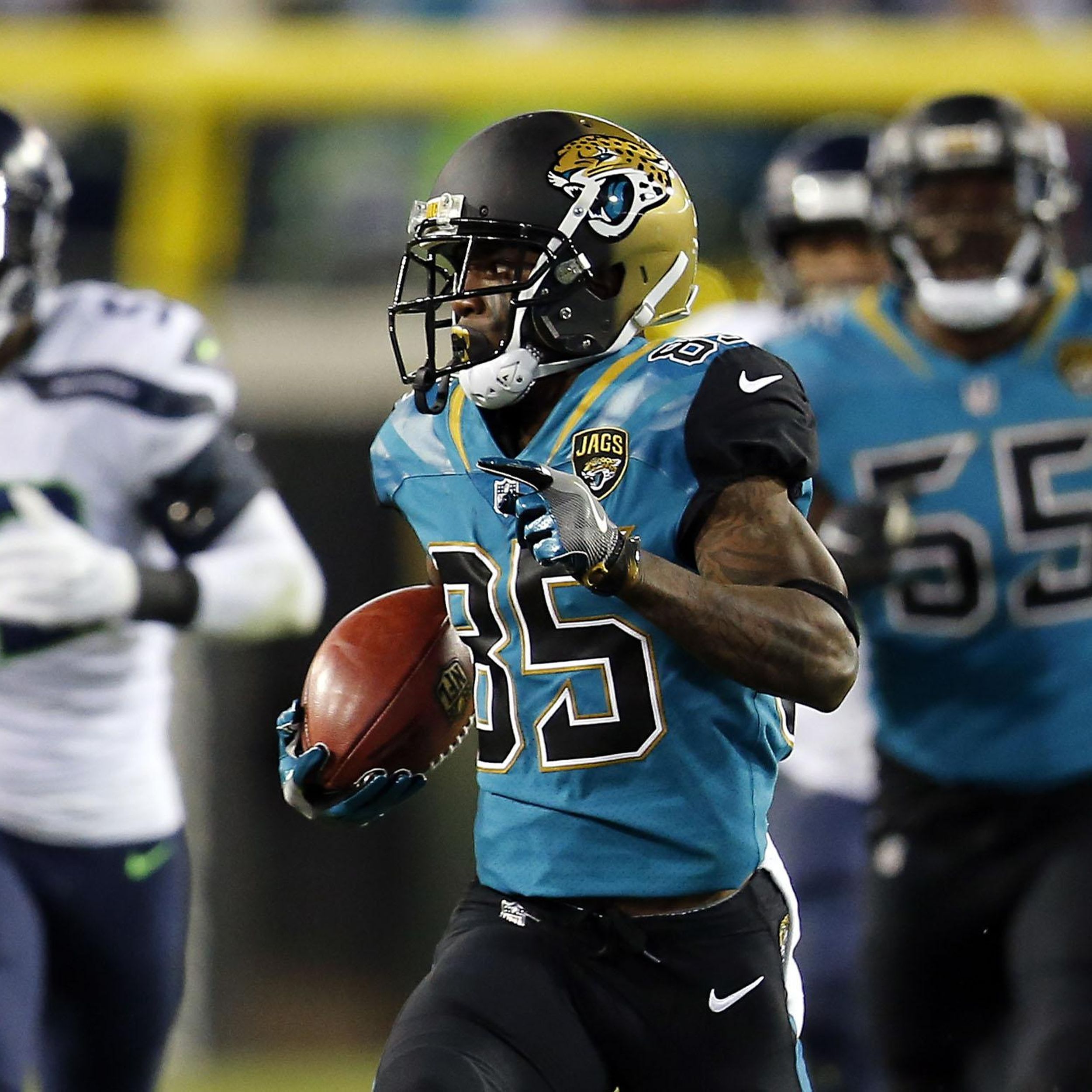 Interceptions, injuries cost Seahawks in 30-24 loss to Jaguars