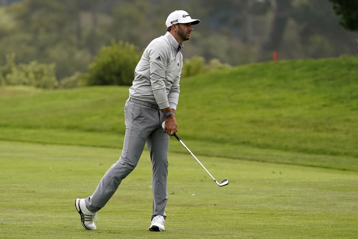 Dustin Johnson Emerges From Crowded Pack To Lead Pga Championship The Spokesman Review