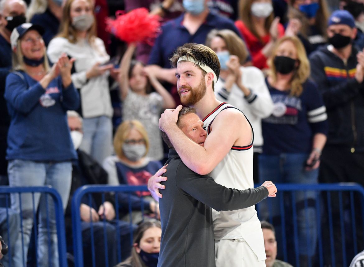 Gonzaga, Kentucky extend series to six games, finale set for McCarthey
