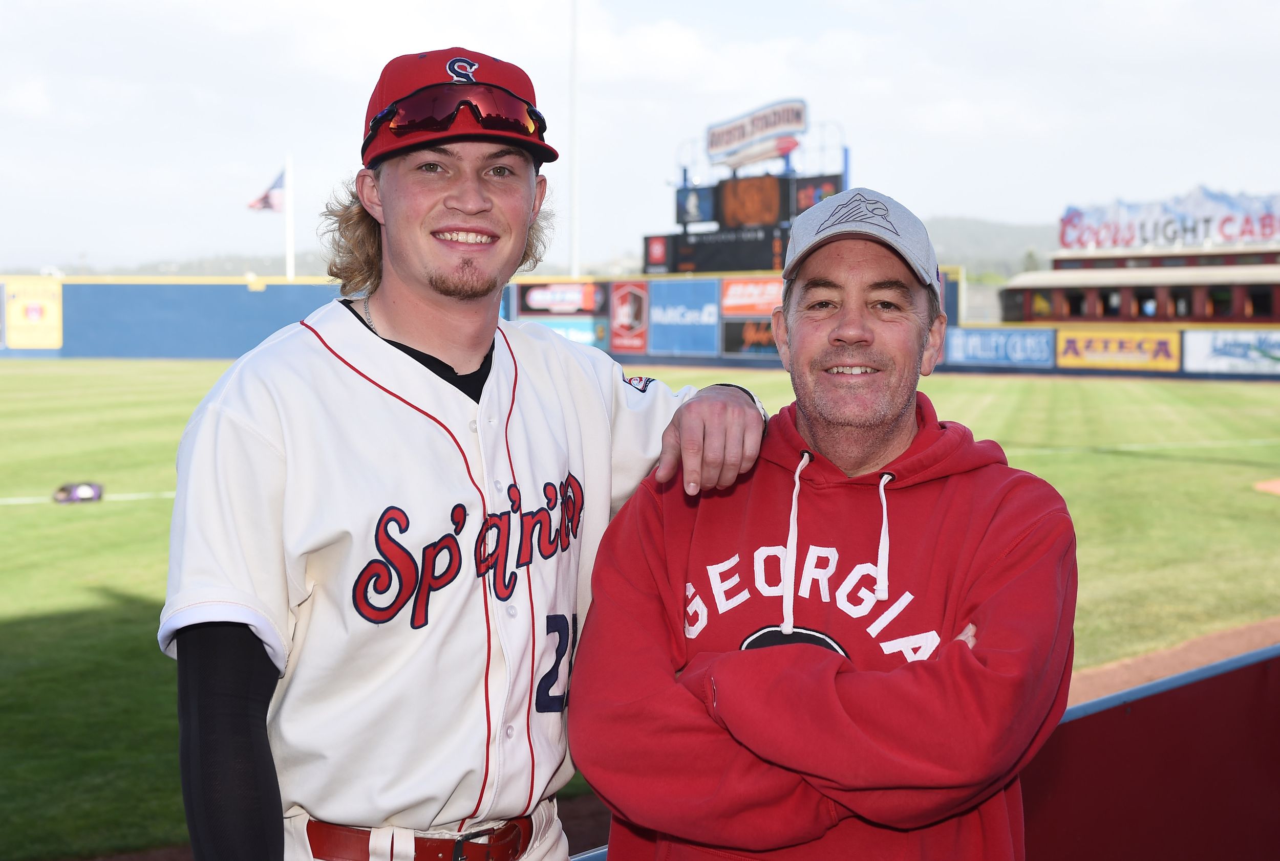 Pandemic hits home for former Georgia baseball star Aaron Schunk