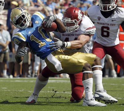  Mike Ledgerwood is one of two seniors in the Washington State linebacker corps.  (Chris Carlson / Associated Press)