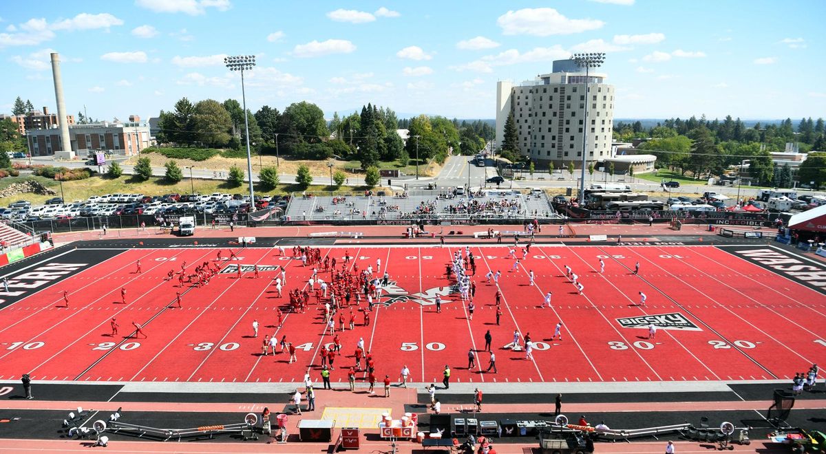michael-roos-looks-back-at-10-years-of-eastern-washington-s-red-turf