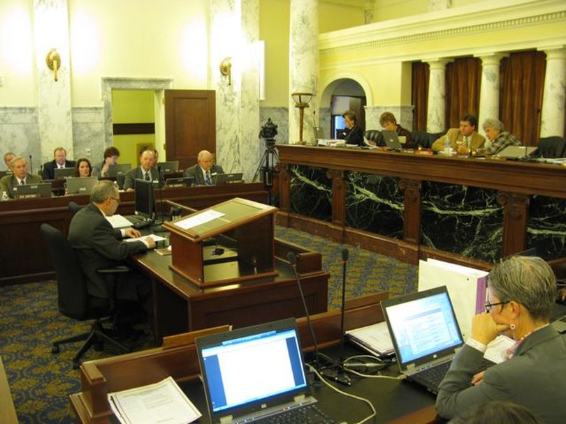 Legislative budget analyst Paul Headlee gives the opening briefing to the Joint Finance-Appropriations Committee on Tuesday morning as lawmakers hold hearings on the school budget. Gov. Butch Otter is proposing cuts. (Betsy Russell)