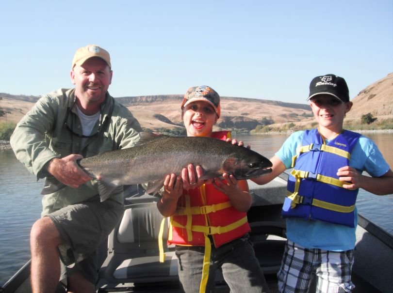 A youth steelhead clinic offered by the Idaho Fish and Game Department and volunteer sportsmen has become an October tradition on the Snake and Clearwater rivers. (Idaho Fish and Game Department)