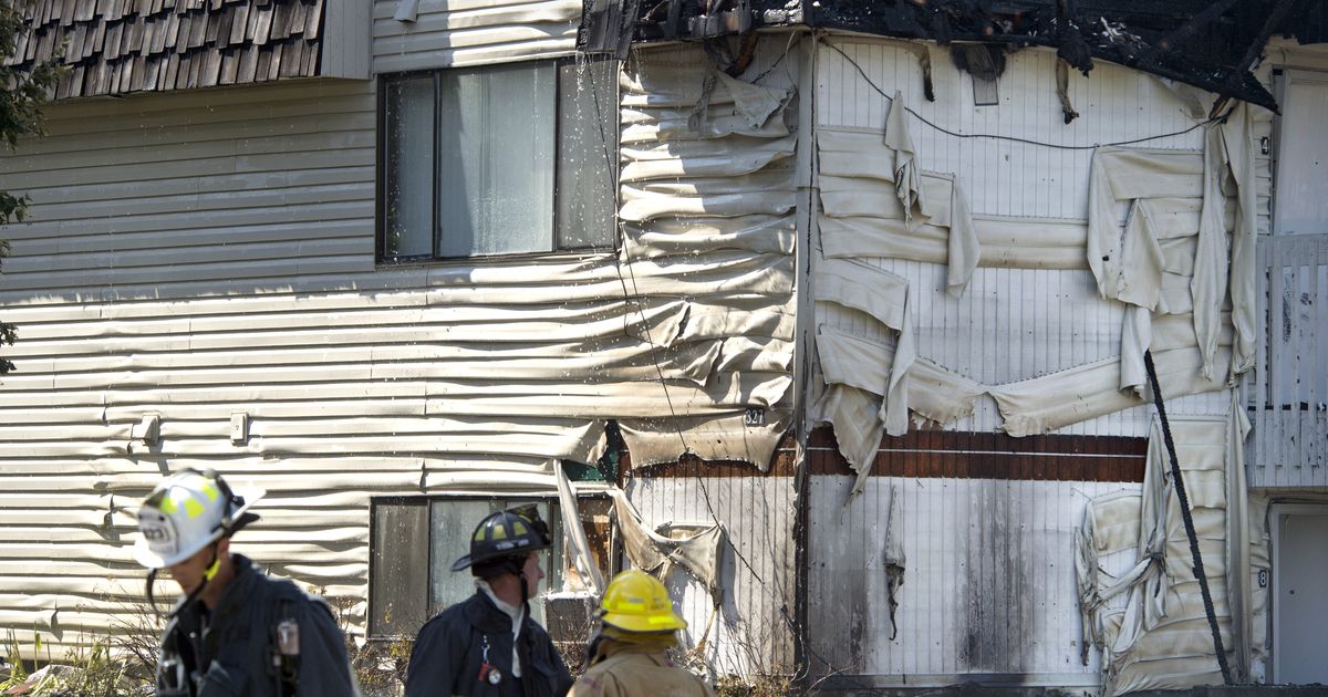 Fire tears through apartment building at Astor and Augusta The SpokesmanReview