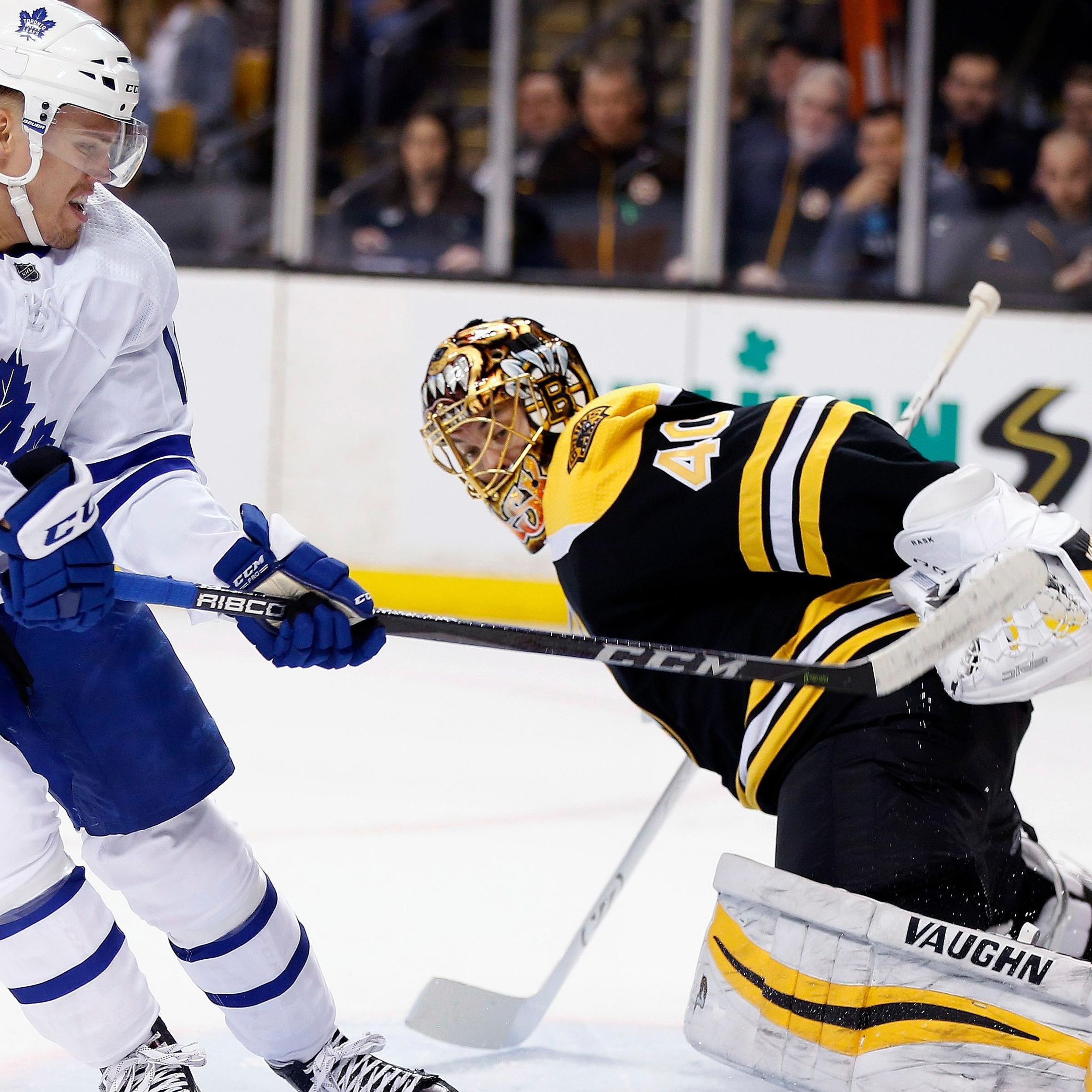 Toronto Maple Leafs thump Lightning in Game 1