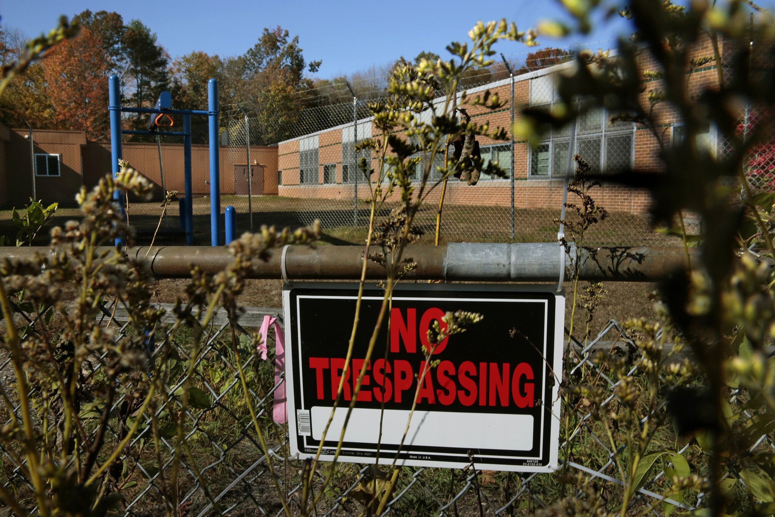 Demolition of Sandy Hook Elementary School begins The SpokesmanReview