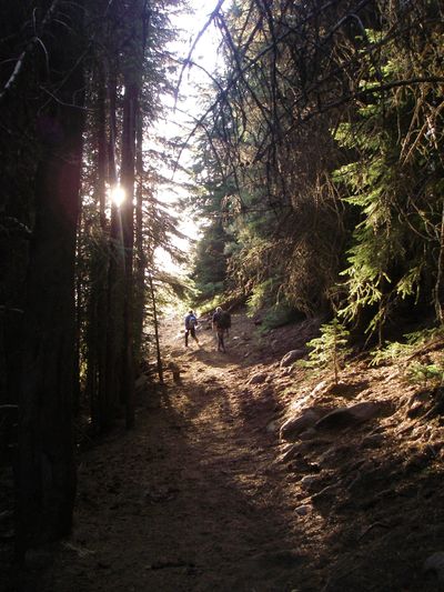 Micaela and Joe Theisen had already hiked miles before the sun rose on their 45-mile Kettle Crest endurance test. (Photo by Derrick Knowles / The Spokesman-Review)