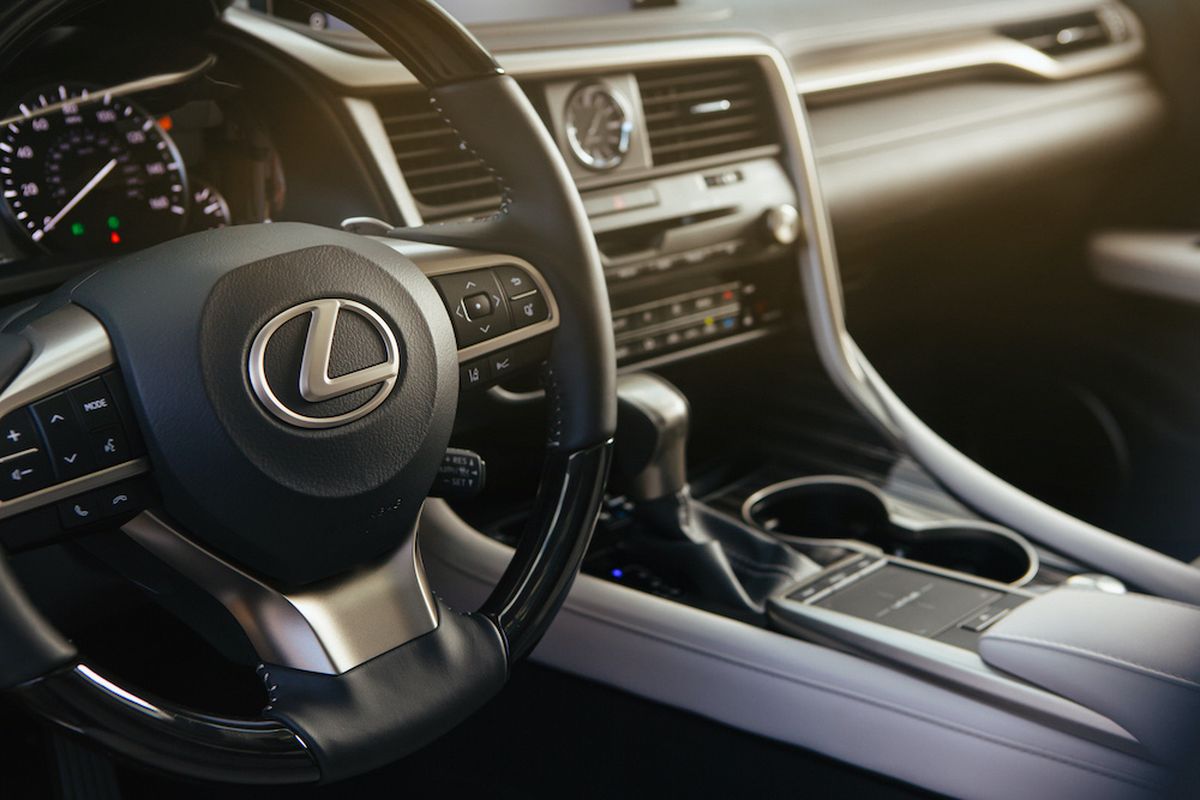 Lexus supplements the infotainment system with a dash-mounted touchscreen. It streamlines the management of the climate, audio and navigation functions and reduces reliance on the frustrating Remote Touch touchpad. (Lexus)